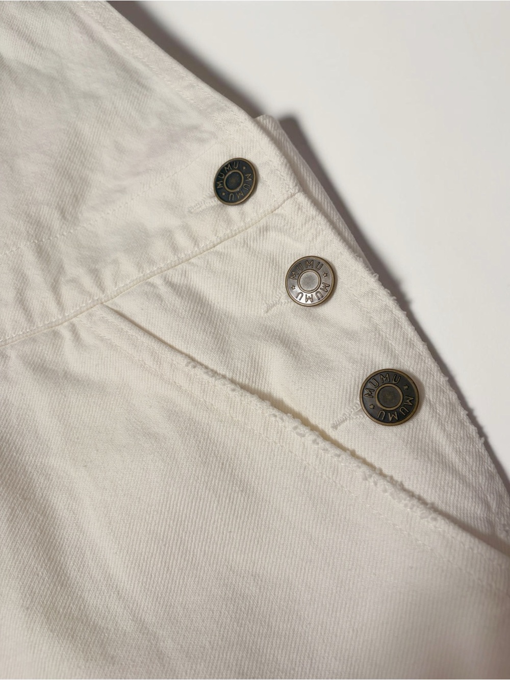 Show Me Your MuMu Cream Denim Short Overalls Coastal Cowgirl Festival Shorts Med - Picture 5 of 9